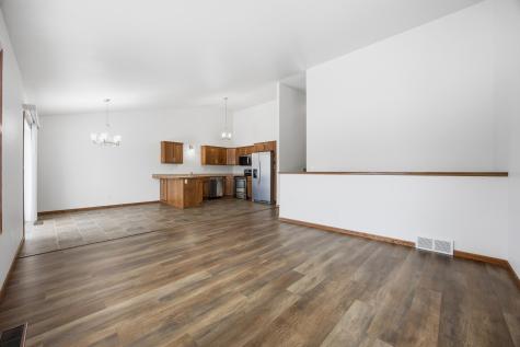 6204 56th Avenue S Fargo ND 58104