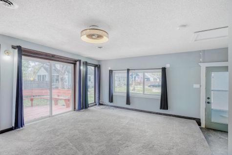 4450 38th Avenue N Robbinsdale MN 55422
