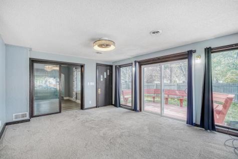 4450 38th Avenue N Robbinsdale MN 55422