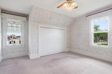 827 7th Avenue SW Faribault MN 55021