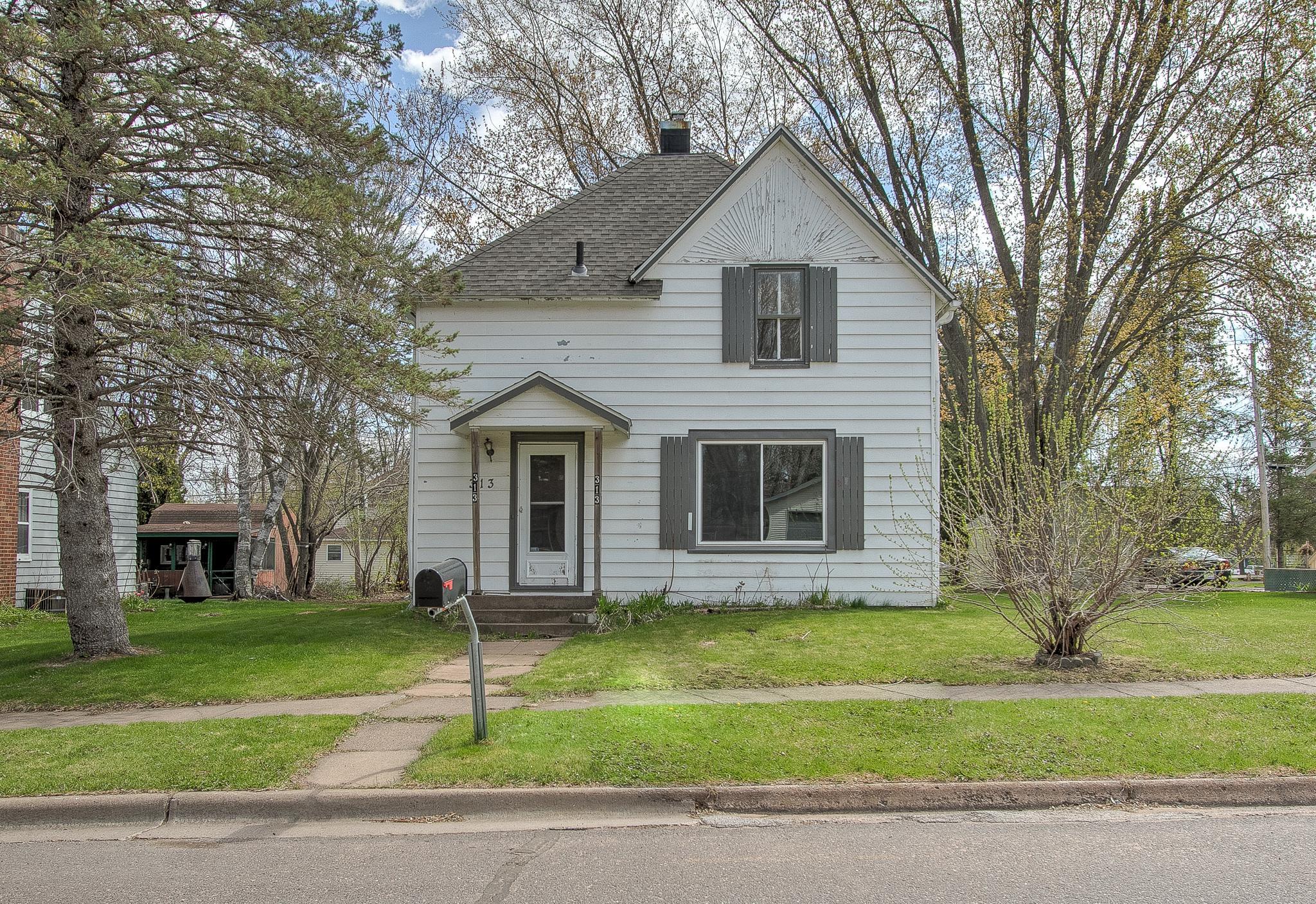313 1st Street Sandstone MN 55072
