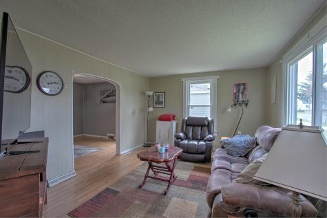 313 1st Street Sandstone MN 55072