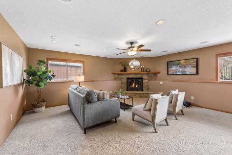 2187 Grimm Road Chaska MN 55318