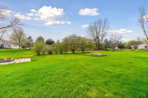 2187 Grimm Road Chaska MN 55318