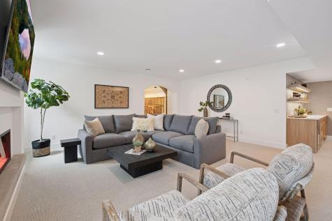 105 Walker Avenue N Wayzata MN 55391