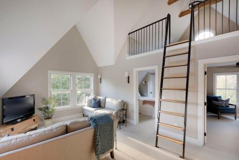 105 Walker Avenue N Wayzata MN 55391