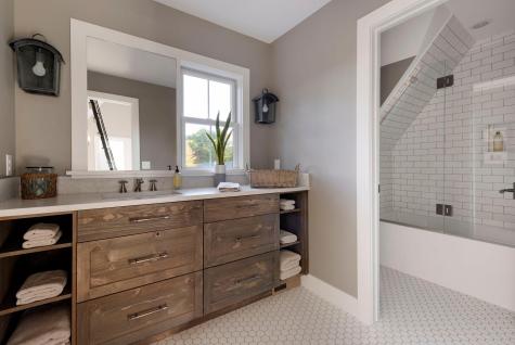 105 Walker Avenue N Wayzata MN 55391
