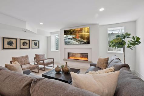 105 Walker Avenue N Wayzata MN 55391