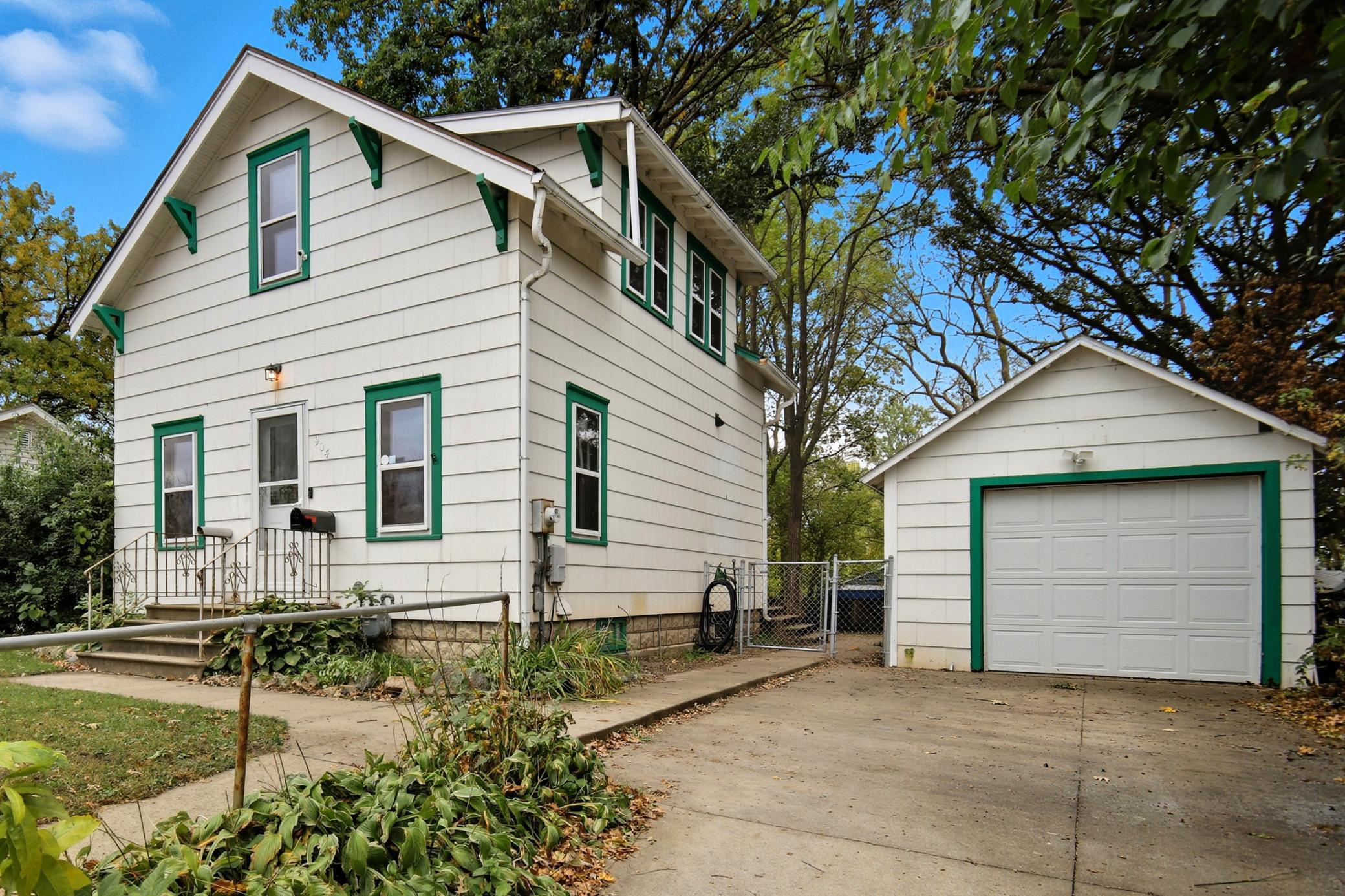 904 14th Avenue NE Austin MN 55912