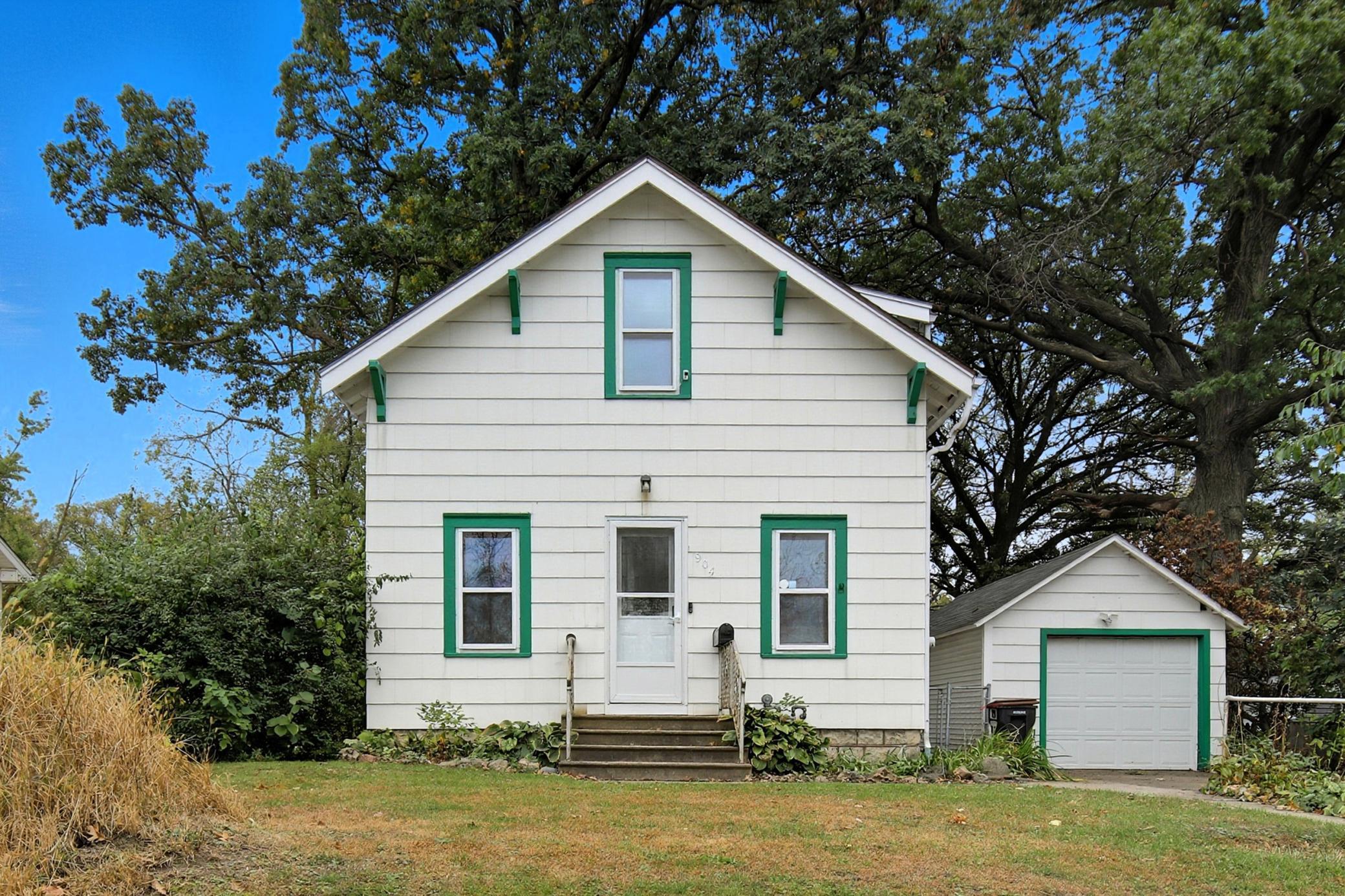 904 14th Avenue NE Austin MN 55912