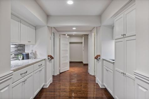 1820 Girard Avenue S Minneapolis MN 55403