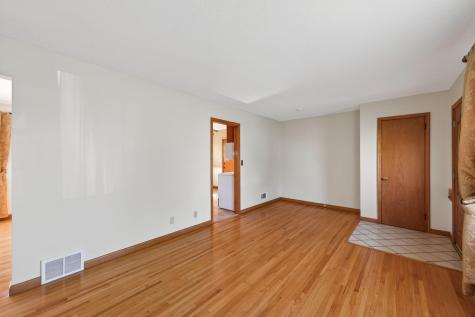 8231 Emerson Avenue S Bloomington MN 55420