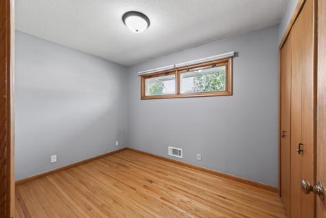 8231 Emerson Avenue S Bloomington MN 55420