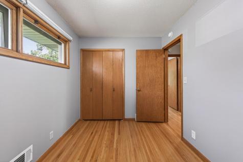 8231 Emerson Avenue S Bloomington MN 55420