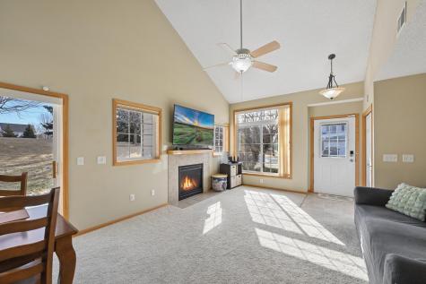 16424 Elm Creek Lane Lakeville MN 55044