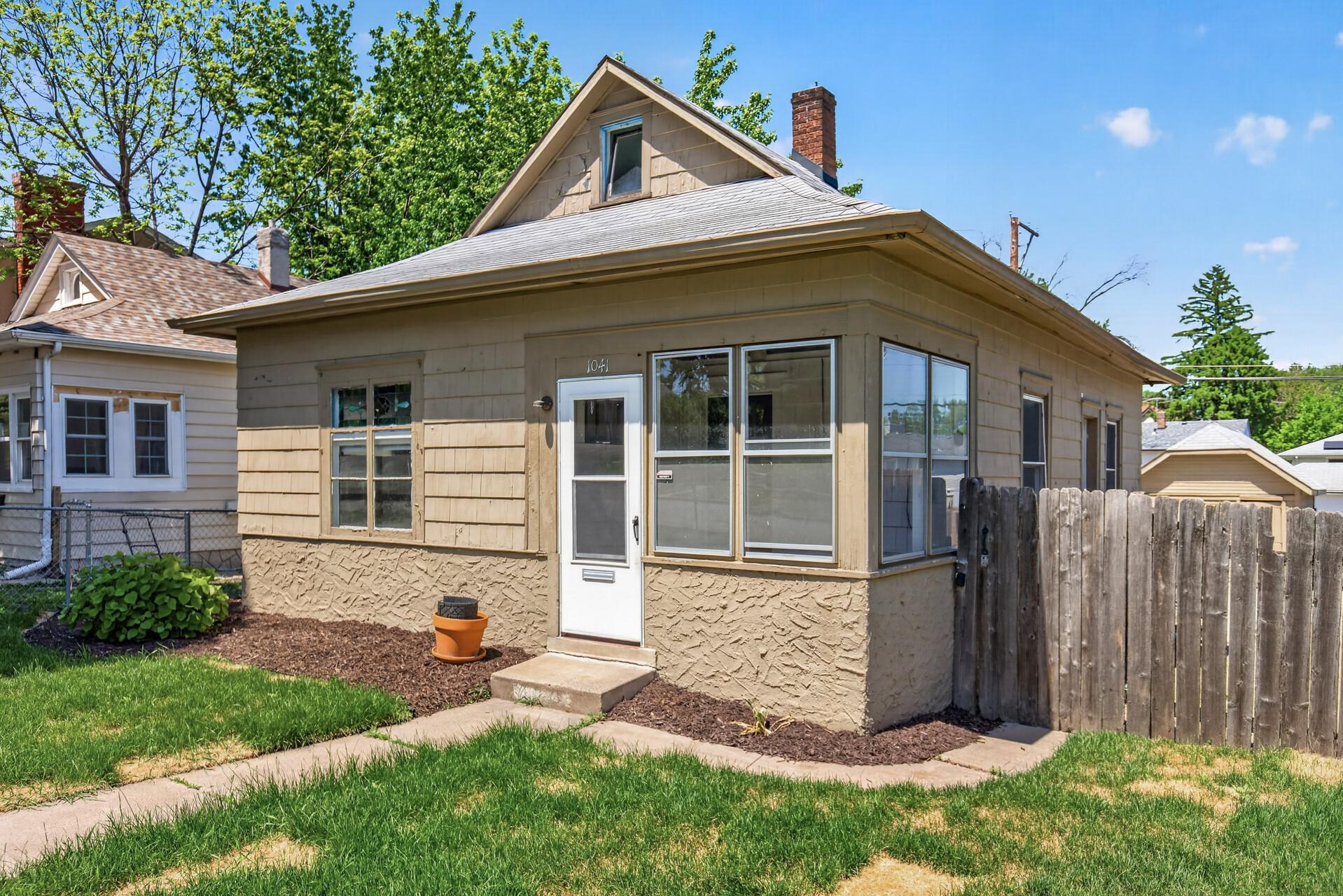 1041 Magnolia Avenue E Saint Paul MN 55106