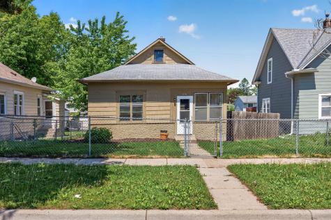 1041 Magnolia Avenue E Saint Paul MN 55106