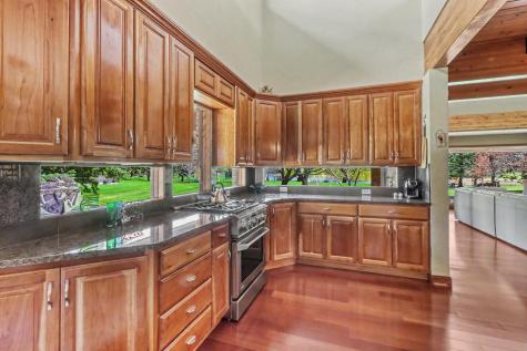 11 Briarwood Place Fargo ND 58104