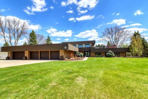 11 Briarwood Place Fargo ND 58104