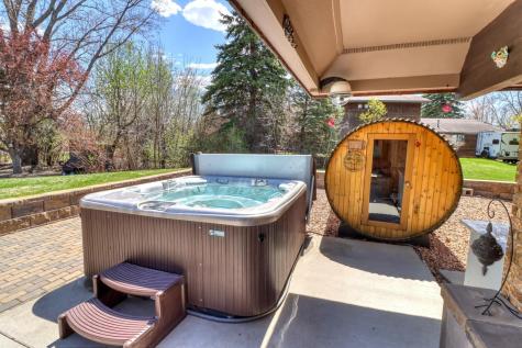 11 Briarwood Place Fargo ND 58104