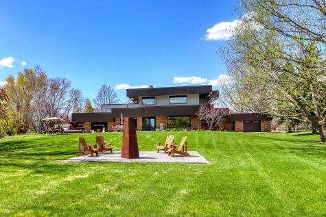 11 Briarwood Place Fargo ND 58104