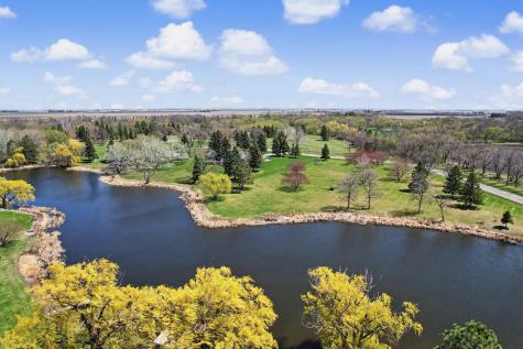 11 Briarwood Place Fargo ND 58104