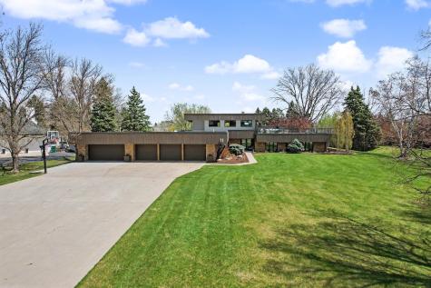 11 Briarwood Place Fargo ND 58104