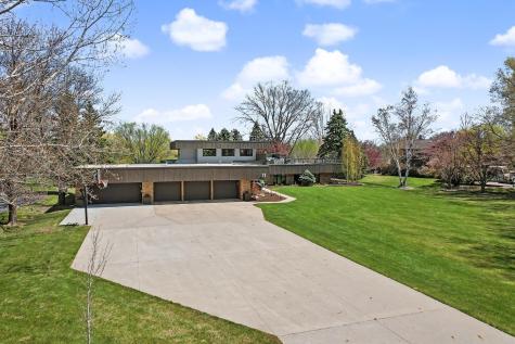 11 Briarwood Place Fargo ND 58104