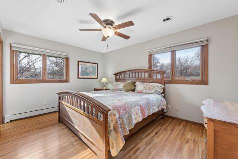 11625 Ravoux Avenue Burnsville MN 55337