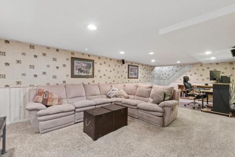11625 Ravoux Avenue Burnsville MN 55337