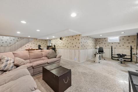 11625 Ravoux Avenue Burnsville MN 55337