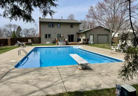 11625 Ravoux Avenue Burnsville MN 55337
