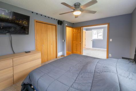 2016 84th Avenue N Brooklyn Park MN 55444