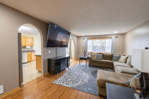 2016 84th Avenue N Brooklyn Park MN 55444