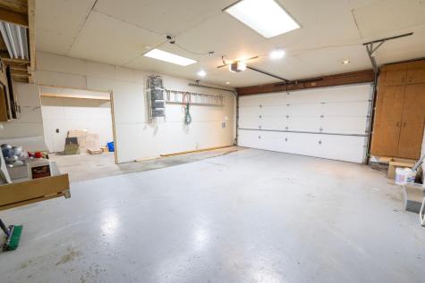 2016 84th Avenue N Brooklyn Park MN 55444