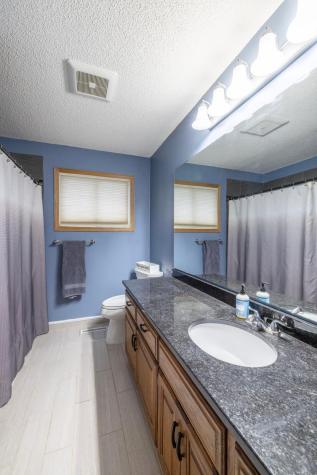2016 84th Avenue N Brooklyn Park MN 55444