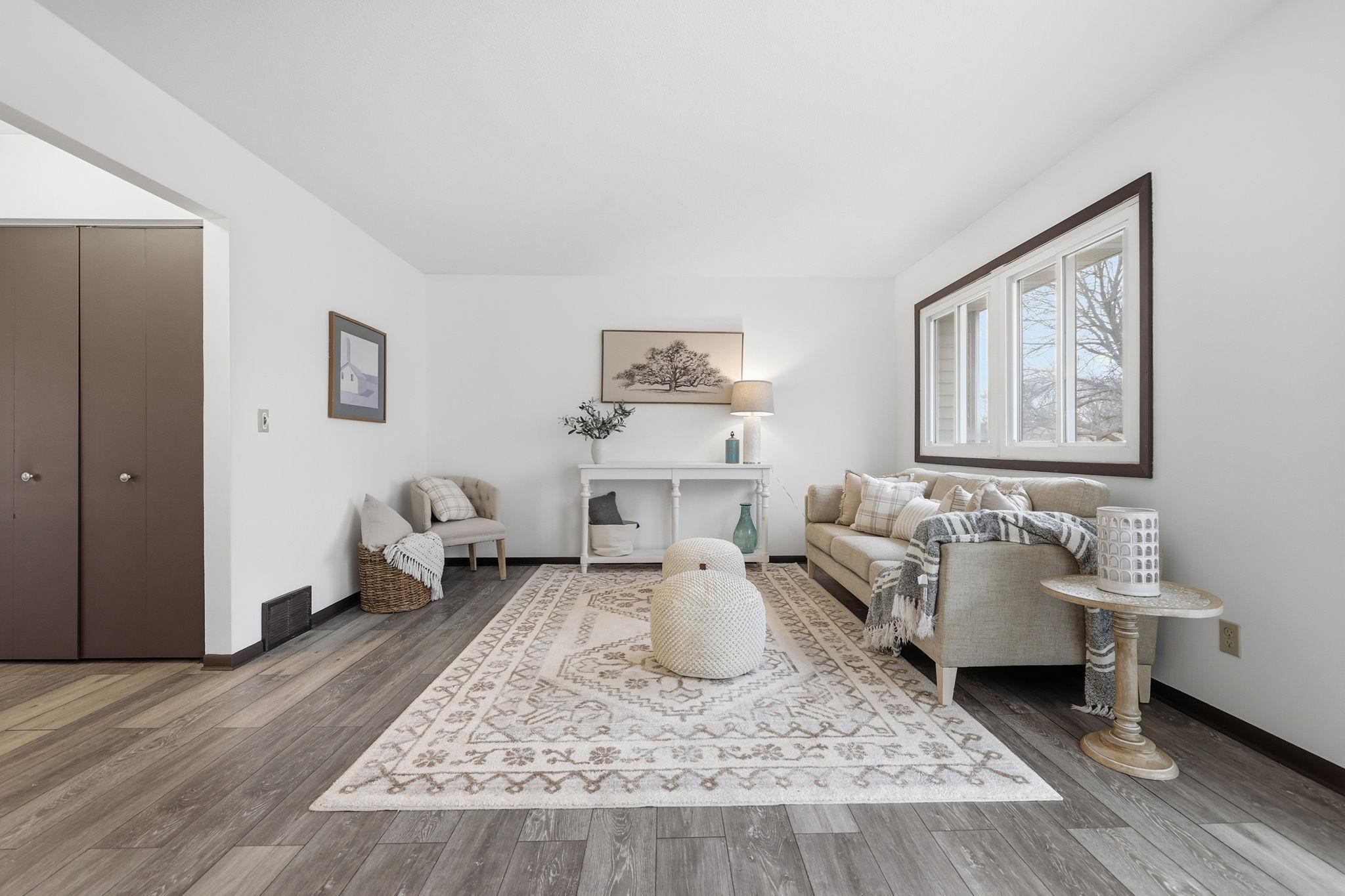 7597 Whitney Drive Apple Valley MN 55124