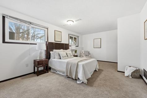 7597 Whitney Drive Apple Valley MN 55124