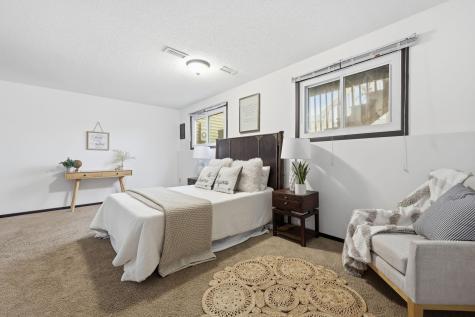7597 Whitney Drive Apple Valley MN 55124