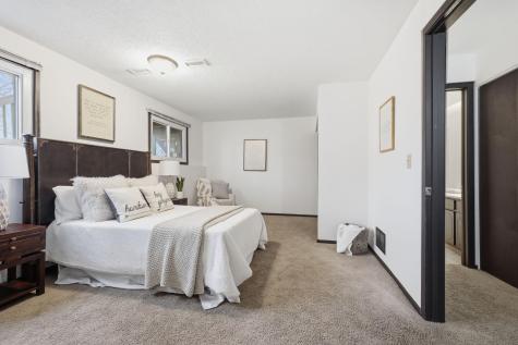 7597 Whitney Drive Apple Valley MN 55124