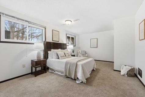 7597 Whitney Drive Apple Valley MN 55124