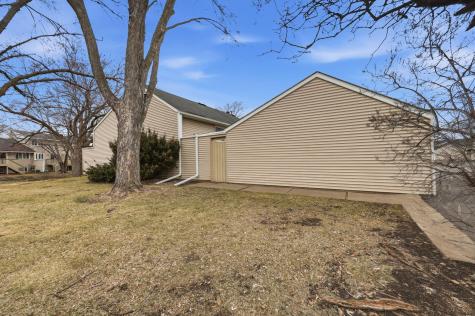 7597 Whitney Drive Apple Valley MN 55124