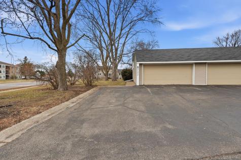 7597 Whitney Drive Apple Valley MN 55124