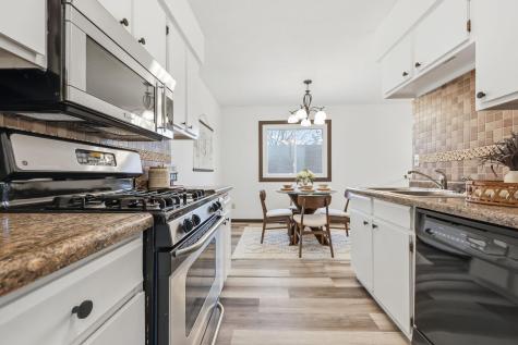 7597 Whitney Drive Apple Valley MN 55124