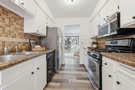 7597 Whitney Drive Apple Valley MN 55124