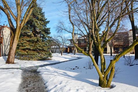 2076 Pathways Drive Saint Paul MN 55119