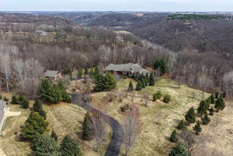 W11012 460th Avenue Prescott WI 54021