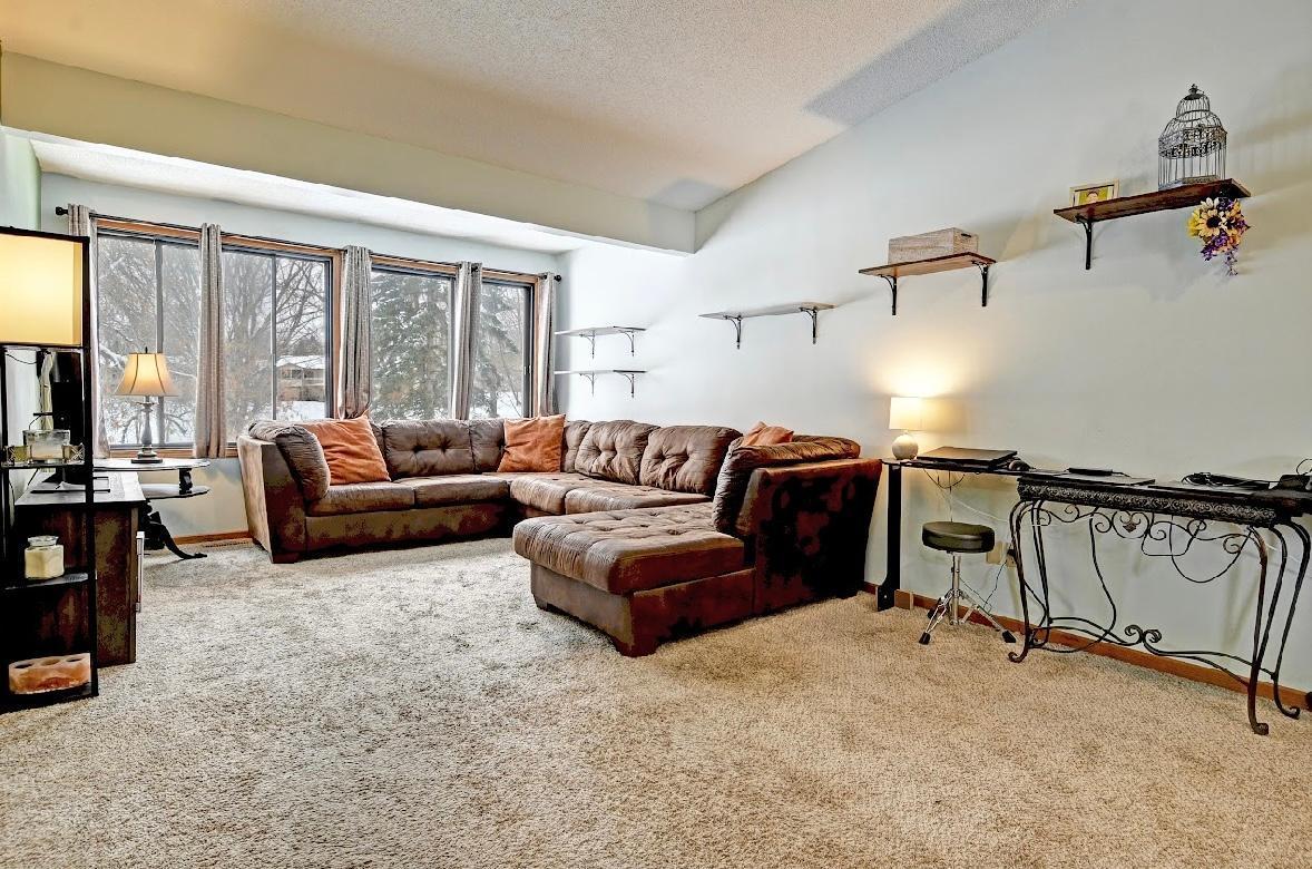 14351 Glenda Drive Apple Valley MN 55124