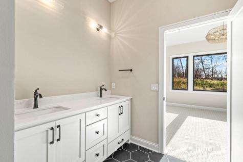 4729 Linden Cove Lane Savage MN 55378