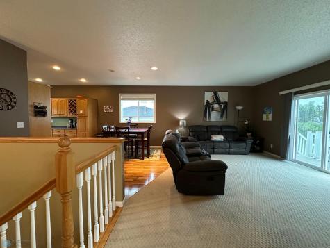 299 Maust Way Horace ND 58047